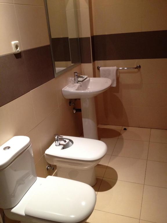 Hostal Aeropuerto Madrid Habitación foto